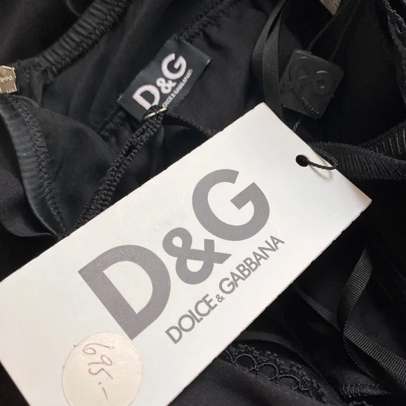 NWT D&G SILKY BOW TOP - Picture 3 of 14